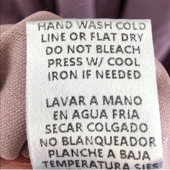 Flowy Maxi Crisscross Open Back Lilac Formal Dress - Picture 12 of 13